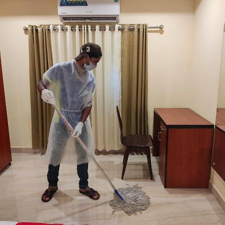 Hotel Green Plaza Thrissur Bagian luar foto