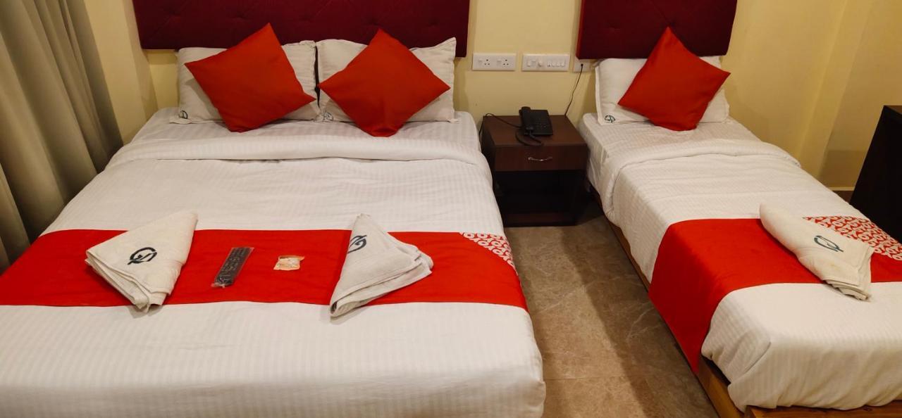 Hotel Green Plaza Thrissur Bagian luar foto