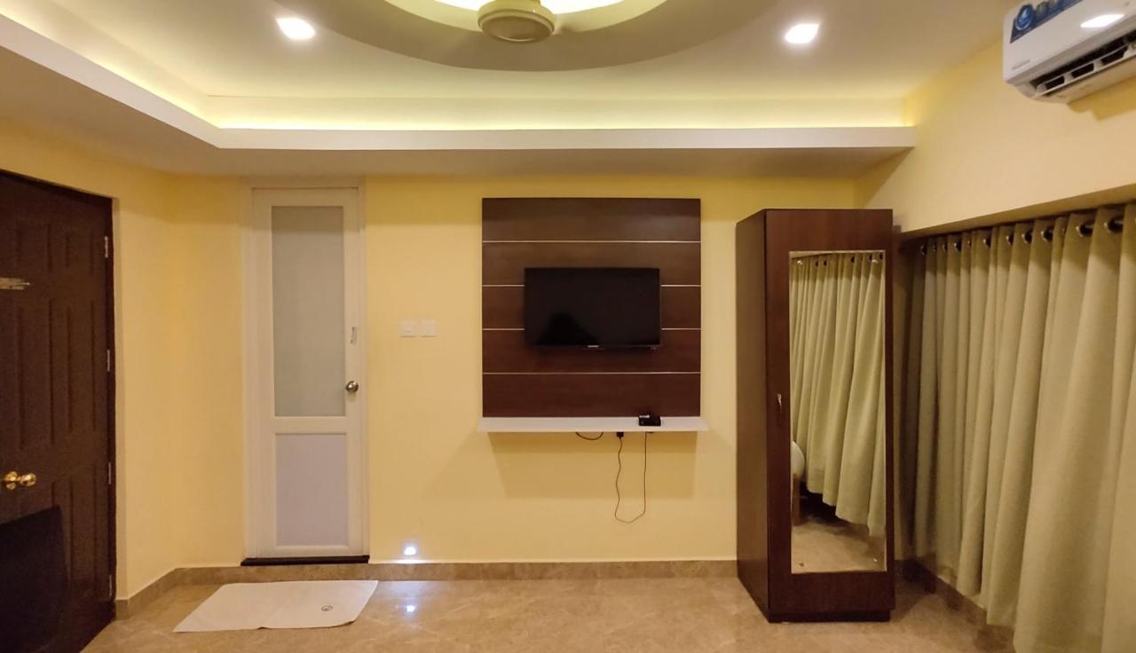 Hotel Green Plaza Thrissur Bagian luar foto