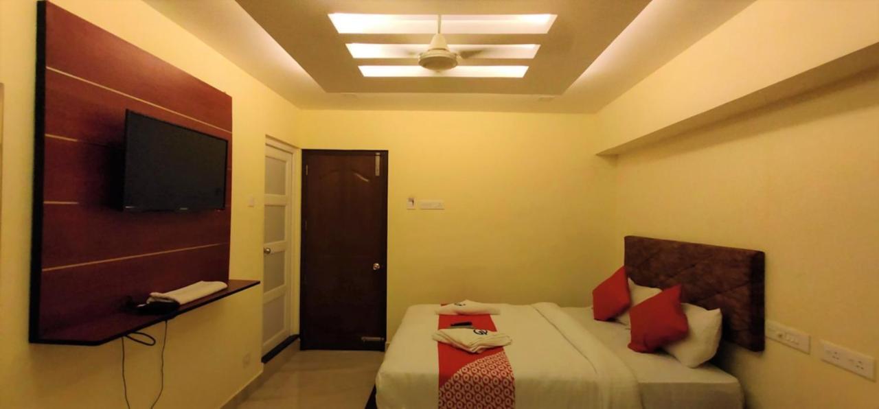 Hotel Green Plaza Thrissur Bagian luar foto