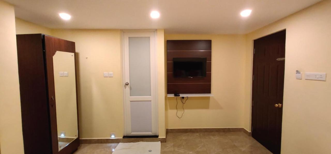 Hotel Green Plaza Thrissur Bagian luar foto
