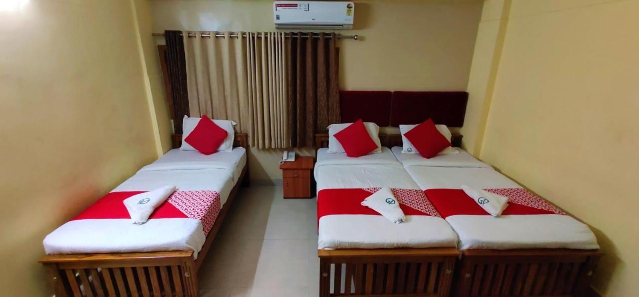 Hotel Green Plaza Thrissur Bagian luar foto