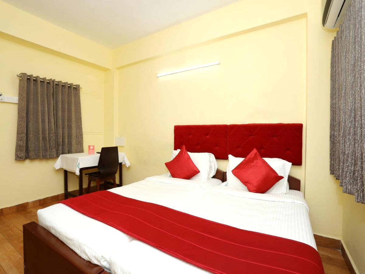 Hotel Green Plaza Thrissur Bagian luar foto