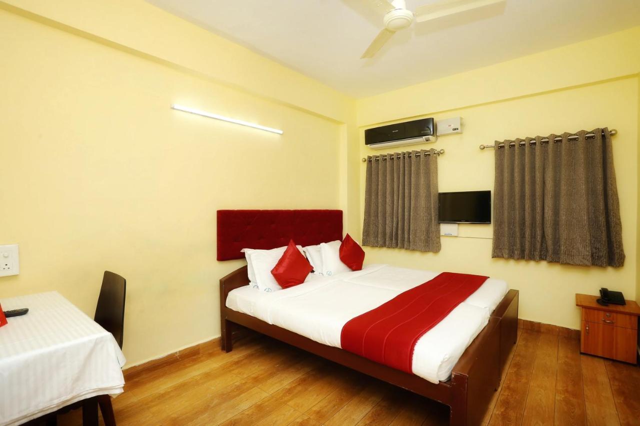 Hotel Green Plaza Thrissur Bagian luar foto