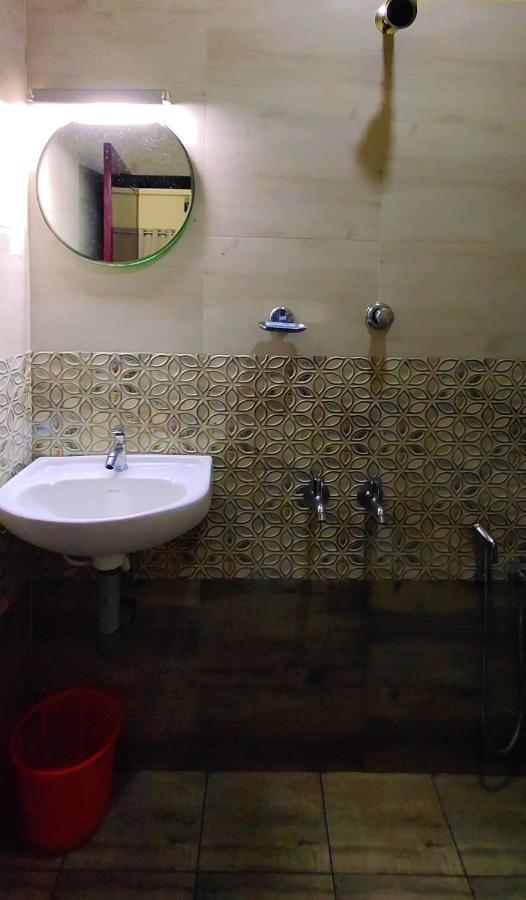 Hotel Green Plaza Thrissur Bagian luar foto